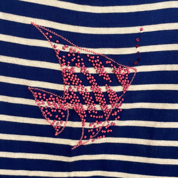 •TALBOTS•BLUE/WHITE STRIPED SHORT SLEEVE SEQUIN "FISH" TOP 🐠 SIZE MEDIUM EUC - Picture 4 of 5